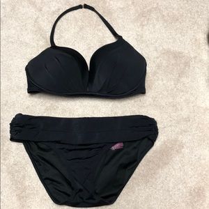VS bikini